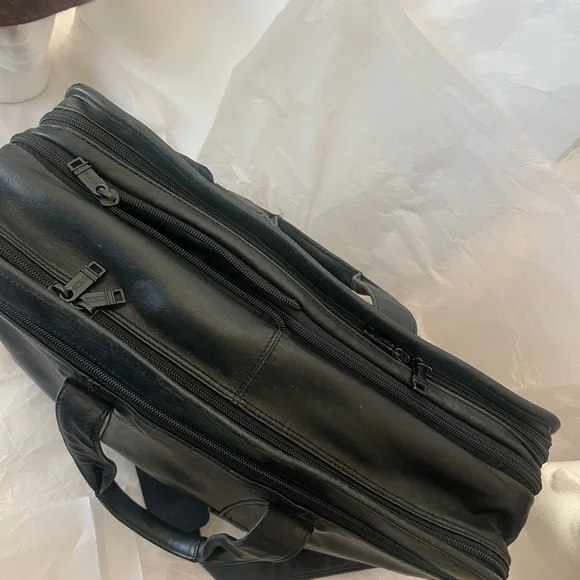 TUMI Leather Expandable Bag - Picture 6 of 16